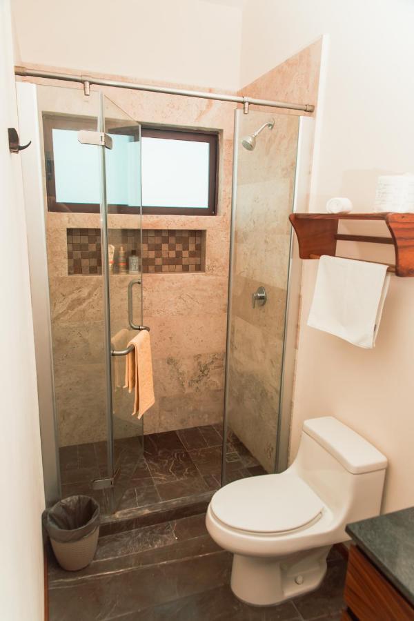Villa With Ocean View, Pool, Restaurant And Rooftop Isla Mujeres Exterior photo