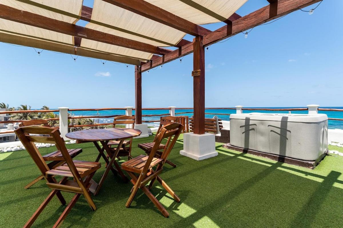 Villa With Ocean View, Pool, Restaurant And Rooftop Isla Mujeres Exterior photo
