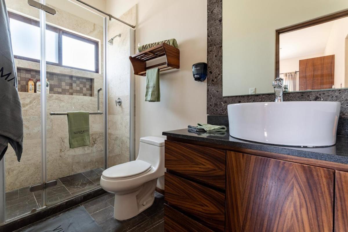 Villa With Ocean View, Pool, Restaurant And Rooftop Isla Mujeres Exterior photo