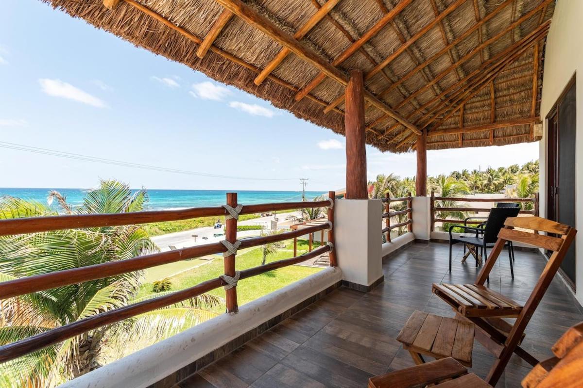Villa With Ocean View, Pool, Restaurant And Rooftop Isla Mujeres Exterior photo