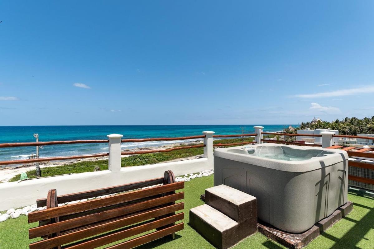 Villa With Ocean View, Pool, Restaurant And Rooftop Isla Mujeres Exterior photo