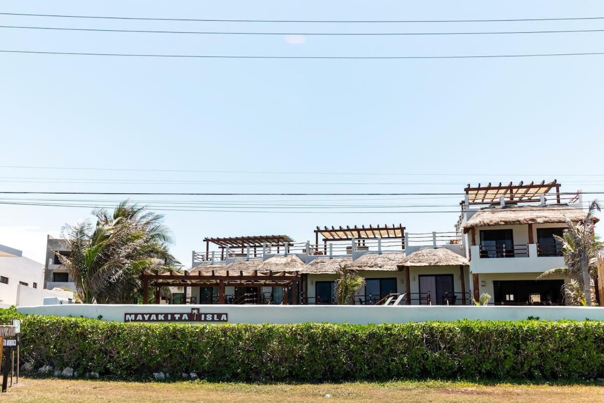 Villa With Ocean View, Pool, Restaurant And Rooftop Isla Mujeres Exterior photo